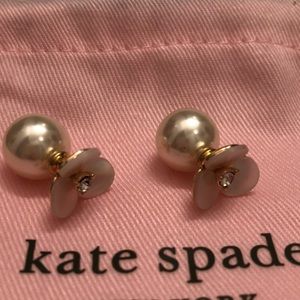 KATE SPADE REVERSIBLE EARRINGS-PANSY/PEARL🌸